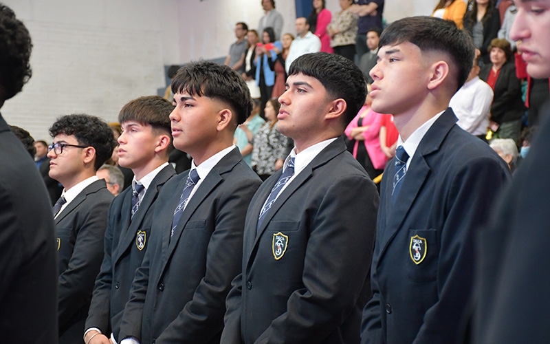 Licenciatura 2025 de los cursos 4&deg;A y 4&deg;B TP en el CEST