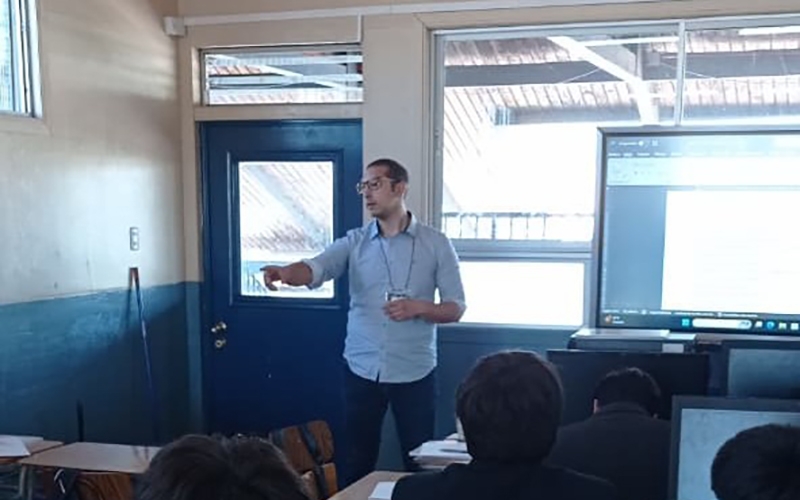 Estudiantes de 4&deg; medio participan en charla sobre Arquitectura