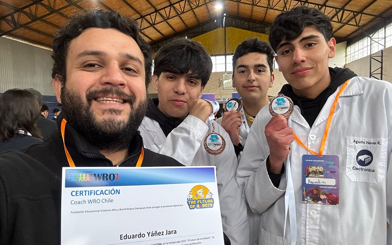 Estudiantes del CEST avanzan en Olimpiadas Mundiales de Rob&oacute;tica