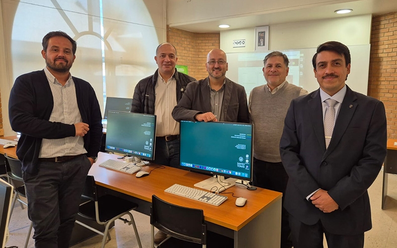 CEST avanza en convenio colaborativo con Santo Tomás