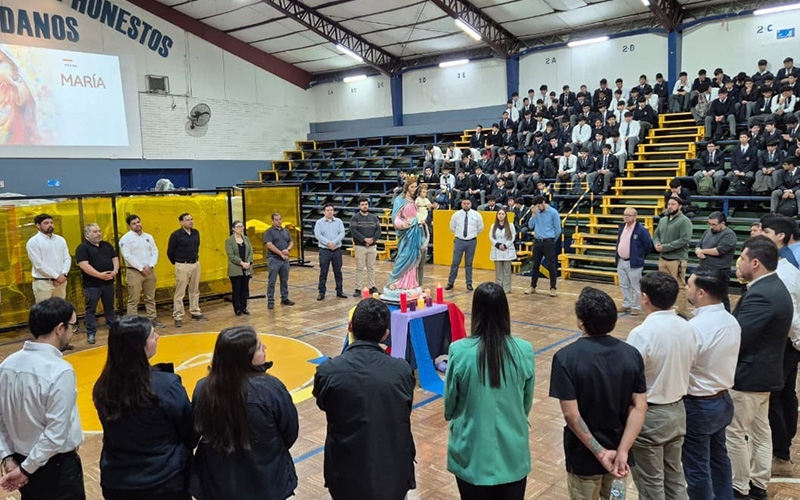 CEST culmin&oacute; el Mes de Mar&iacute;a con oraci&oacute;n comunitaria