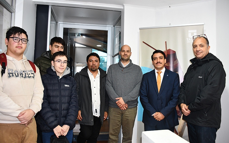 Estudiantes de Gráfica inician alternancia con la Universidad de Talca