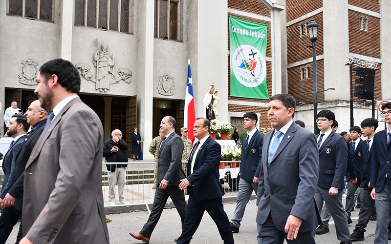CEST desfil&oacute; en honor a la Virgen del Carmen en el D&iacute;a de Oraci&oacute;n por Chile