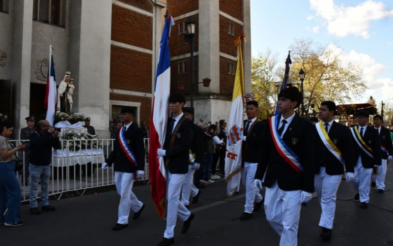 CEST participó en desfile por la Virgen del Carmen