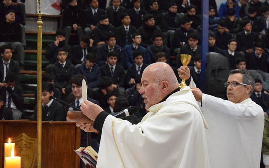 En Jueves Santo celebramos la Institución de la Eucaristía y Sacerdocio