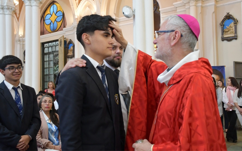 49 jóvenes celebran su Confirmación y son llamados a vivir su vocación